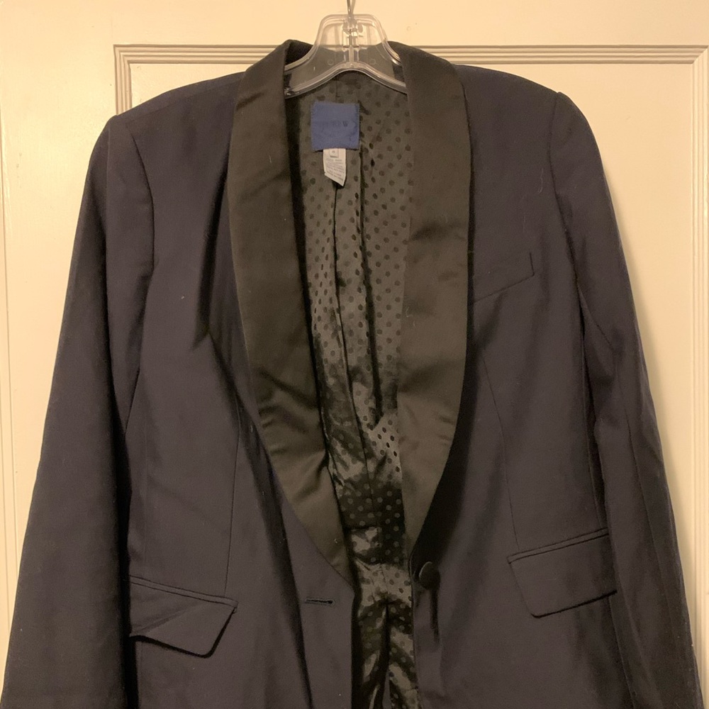 Navy blazer with black collar
